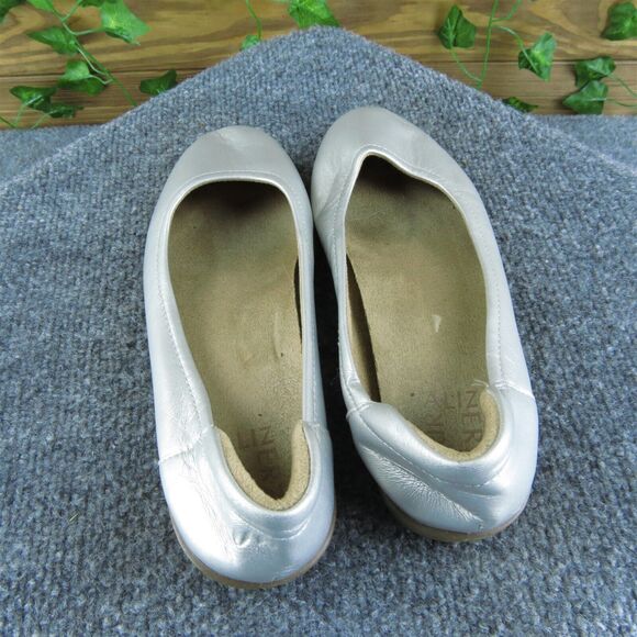 Naturalizer Women's Flexy Flat Silver‎ Leather Size 6.5M Used 2025 - Picture 4 of 6